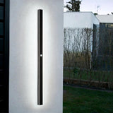 Minimalist Edge Linear Metal Outdoor Wall Light LED IP65