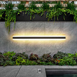 Modern Linear Die-Cast Outdoor Wall Light LED Waterproof