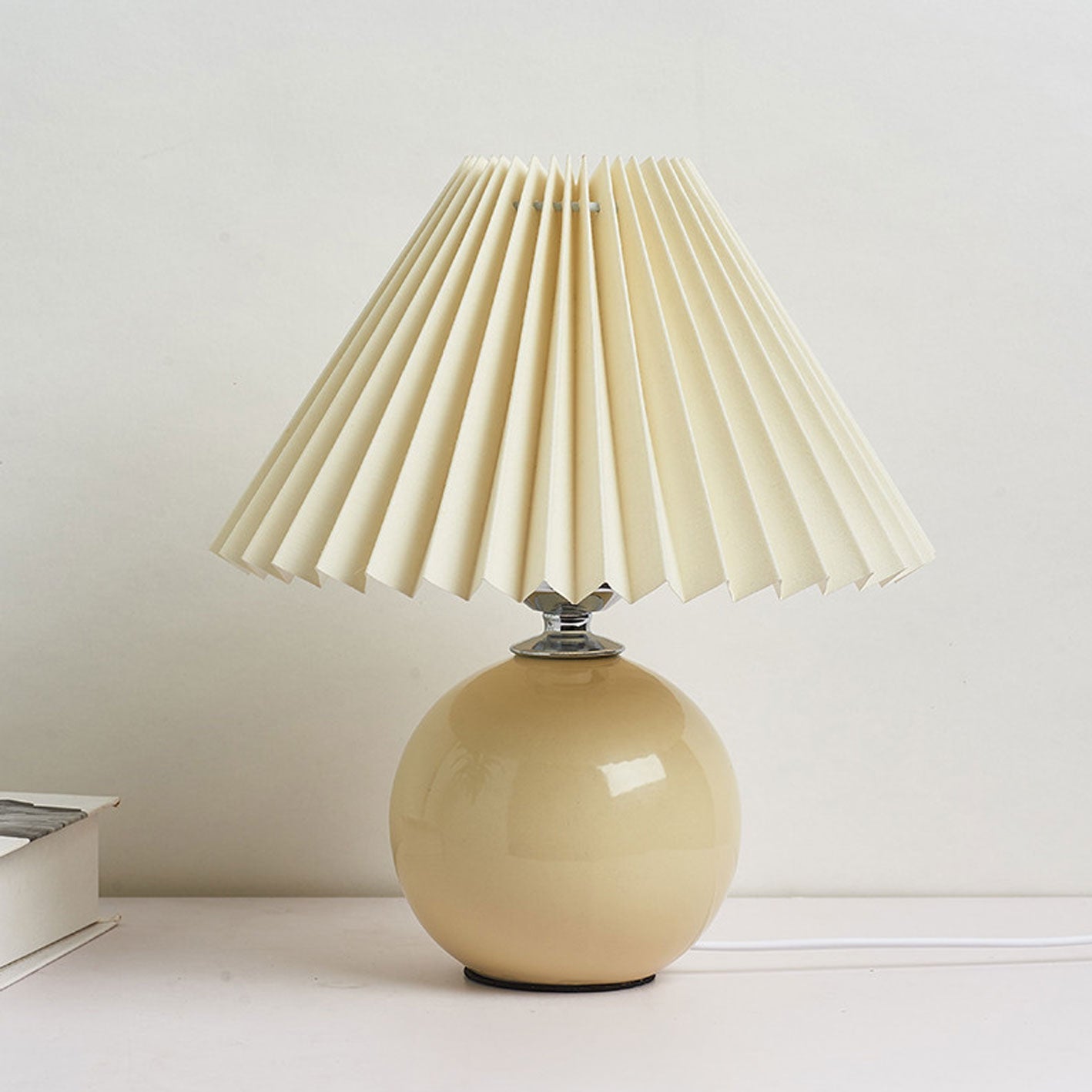 Nordic Ceramic Pleated Table Light | 1-Light