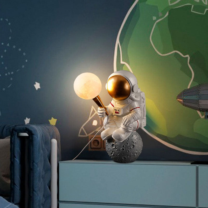 Contemporary Astronaut Glass Globe Wall Sconce Lamp 1-Light