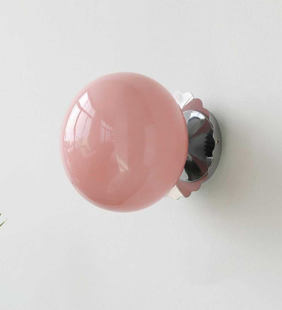 Vintage Brass Globe Glass Wall Sconce 1-Light