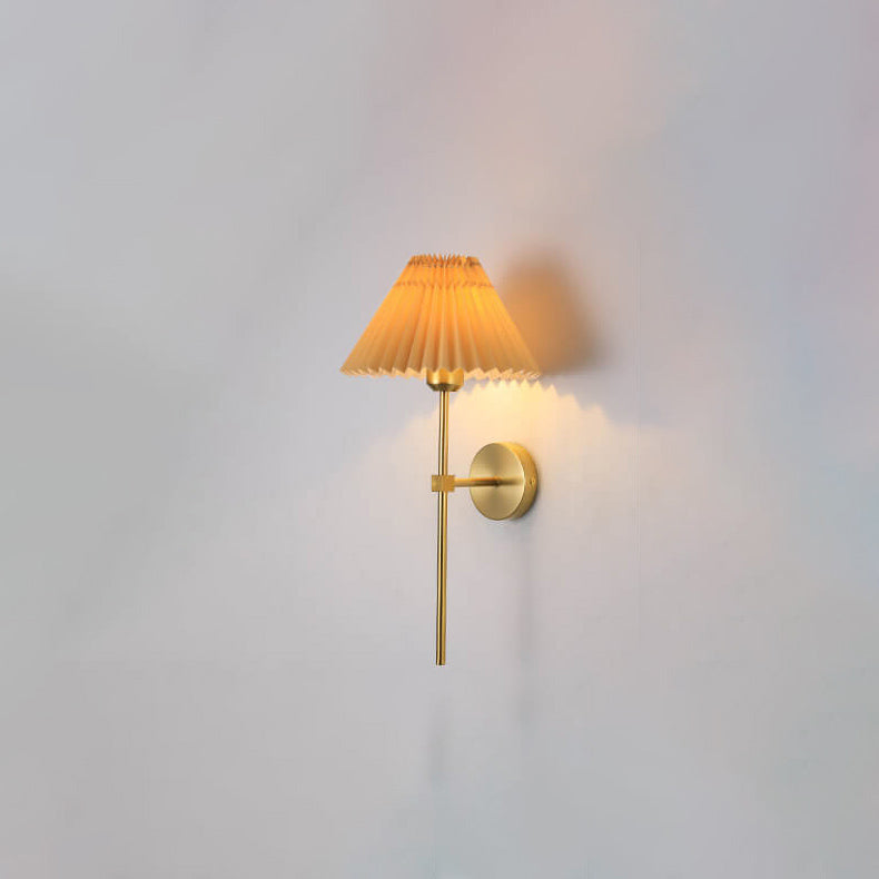 Vintage Brass Pleated Fabric Wall Light | 1-Light