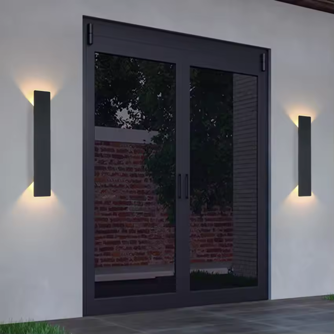 Weather-Resistant Aluminum Outdoor Wall Lamp – Modern Design Wall Sconce Light in Black or White for Gardens and Patios