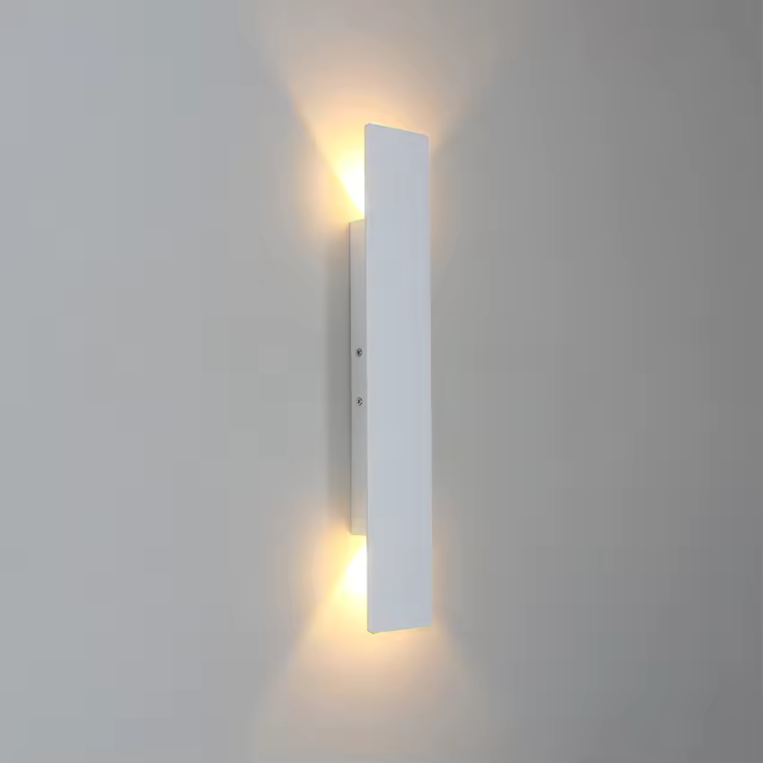 Weather-Resistant Aluminum Outdoor Wall Lamp – Modern Design Wall Sconce Light in Black or White for Gardens and Patios